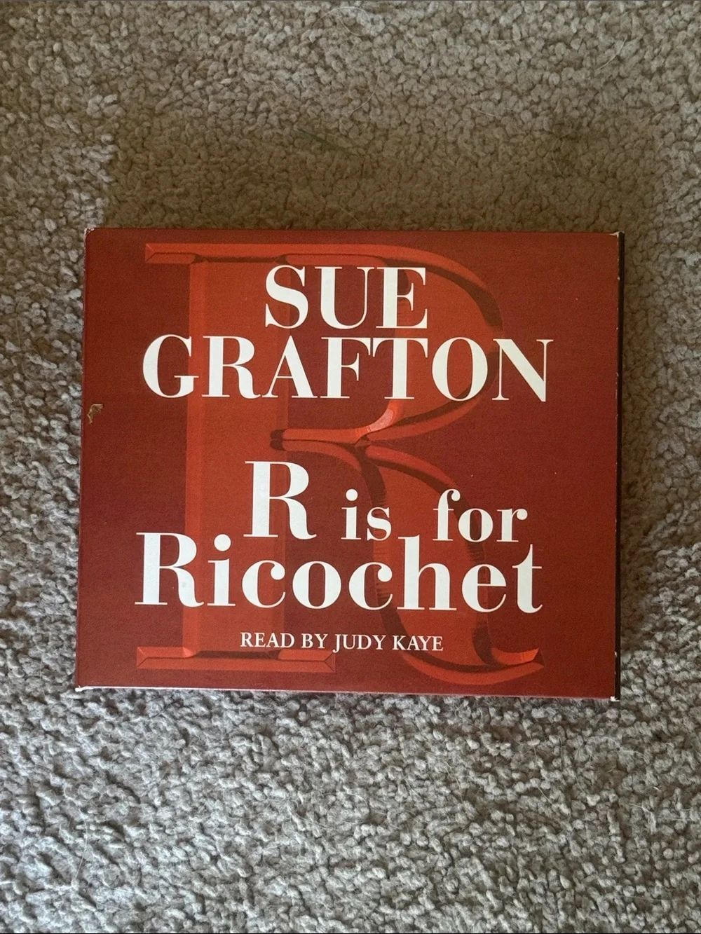 Sue Grafton "R Is for Ricochet" AudioBook! - Picture 7 of 7